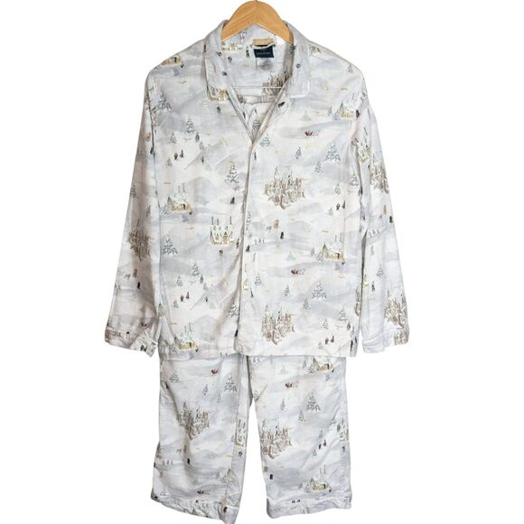 RARE Harry Potter Pottery Barn Teen Snow Scene Pajamas Sz M Organic Cotton SOFT! - Picture 1 of 16